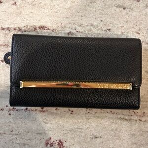 Steve Madden Black Pebbled Leather Wallet with Gold Bar